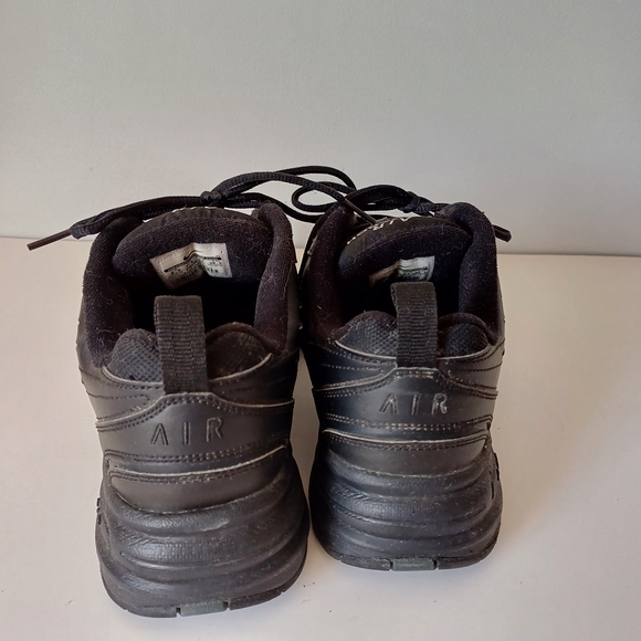 Nike AIR MONARCH Black Athletic Shoes Sleek Design Size 8.5 - Picture 3 of 6